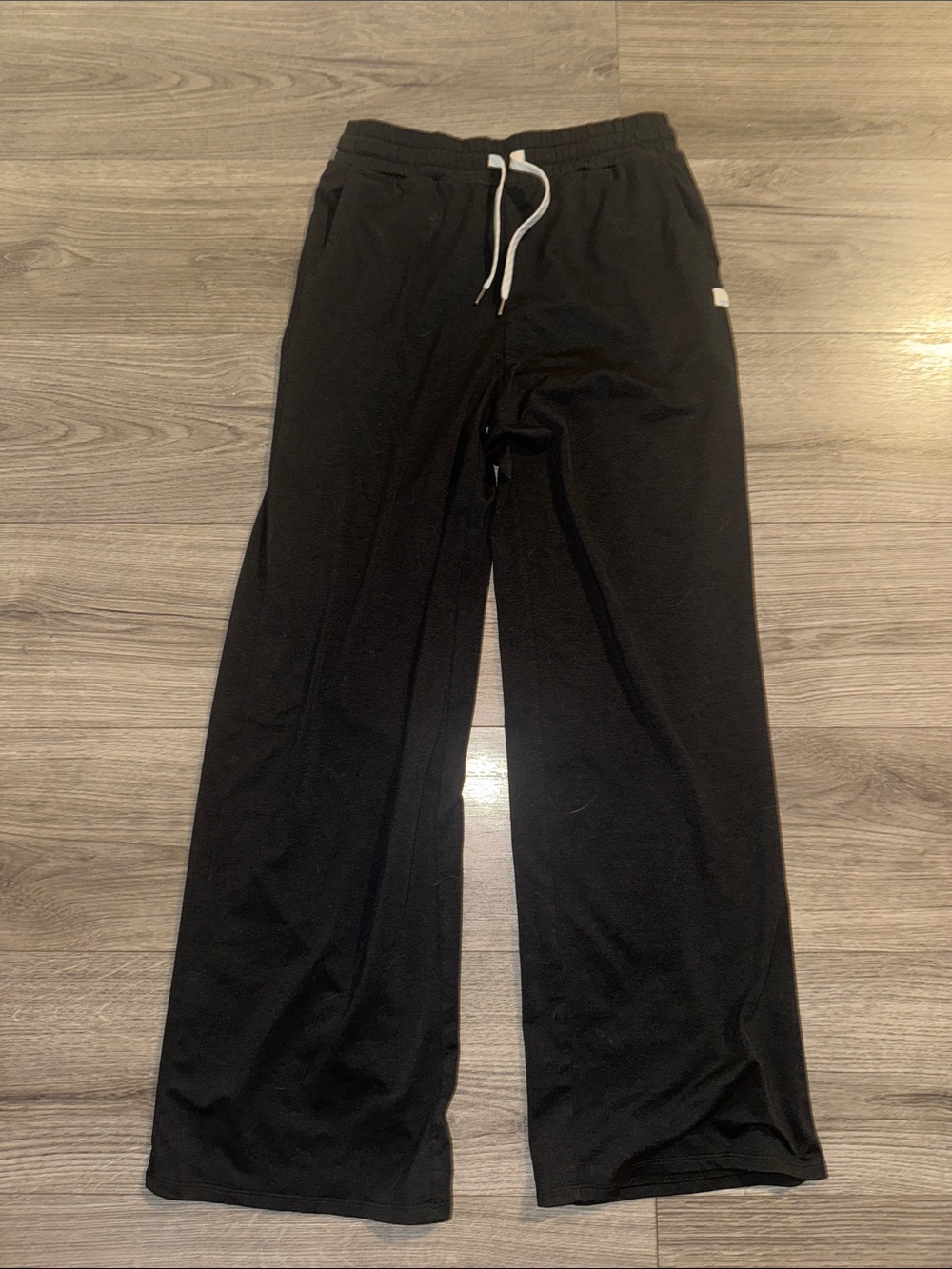 Vuori Halo Essentials Wideleg Pants - Black